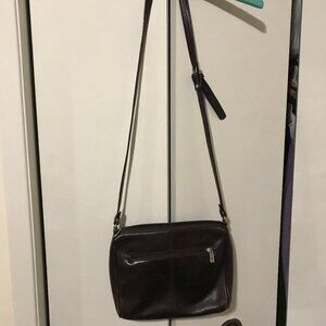 LaDiva Ladies Burgundy Leather Shoulder Bag